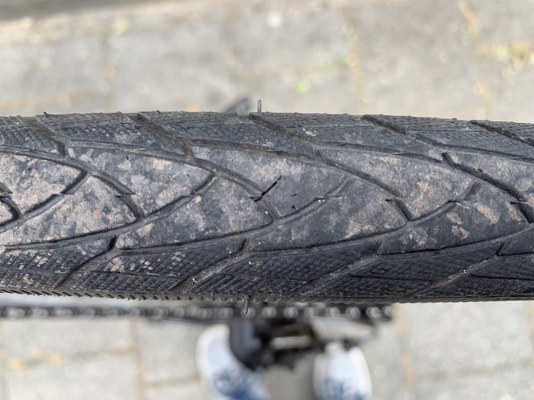The tire after removing the nail: a little crack